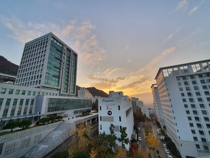 Khuôn viên đại học Dongseo