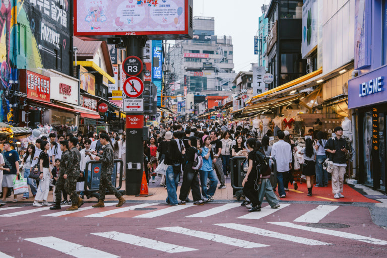 Hongdae được xem là “thánh địa nghệ thuật” của giới trẻ Seoul.