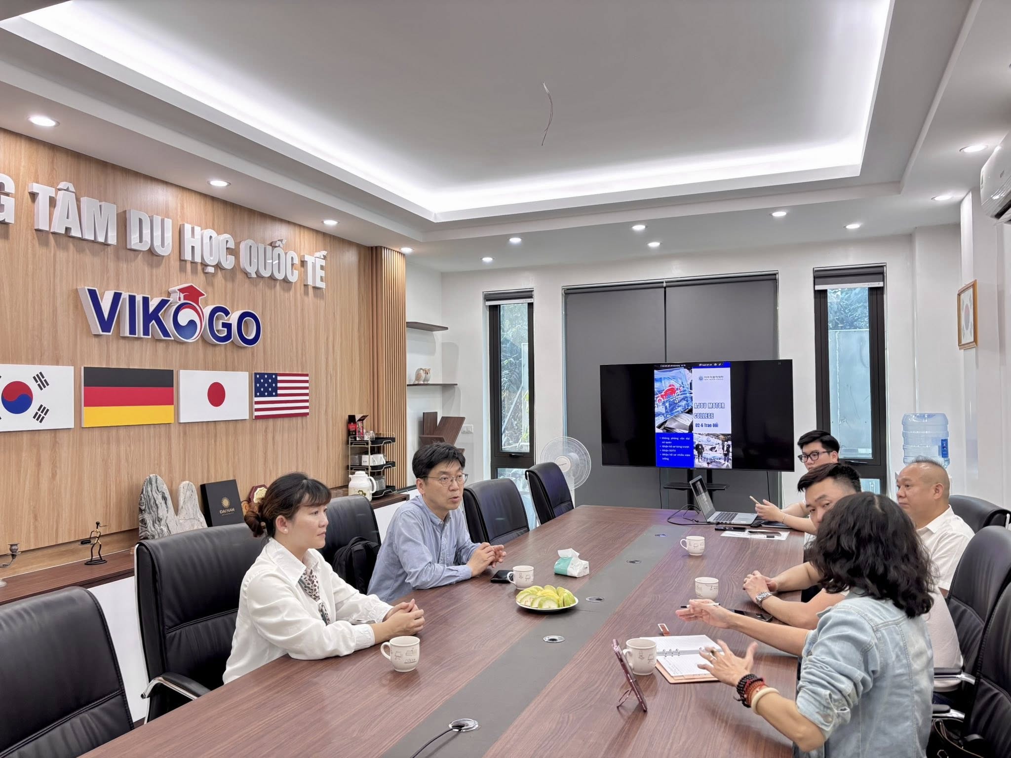 VIKOGO đón tiếp Ajou motor college trong chuyến công tác đầu tiên đến Việt Nam cho học kỳ mới