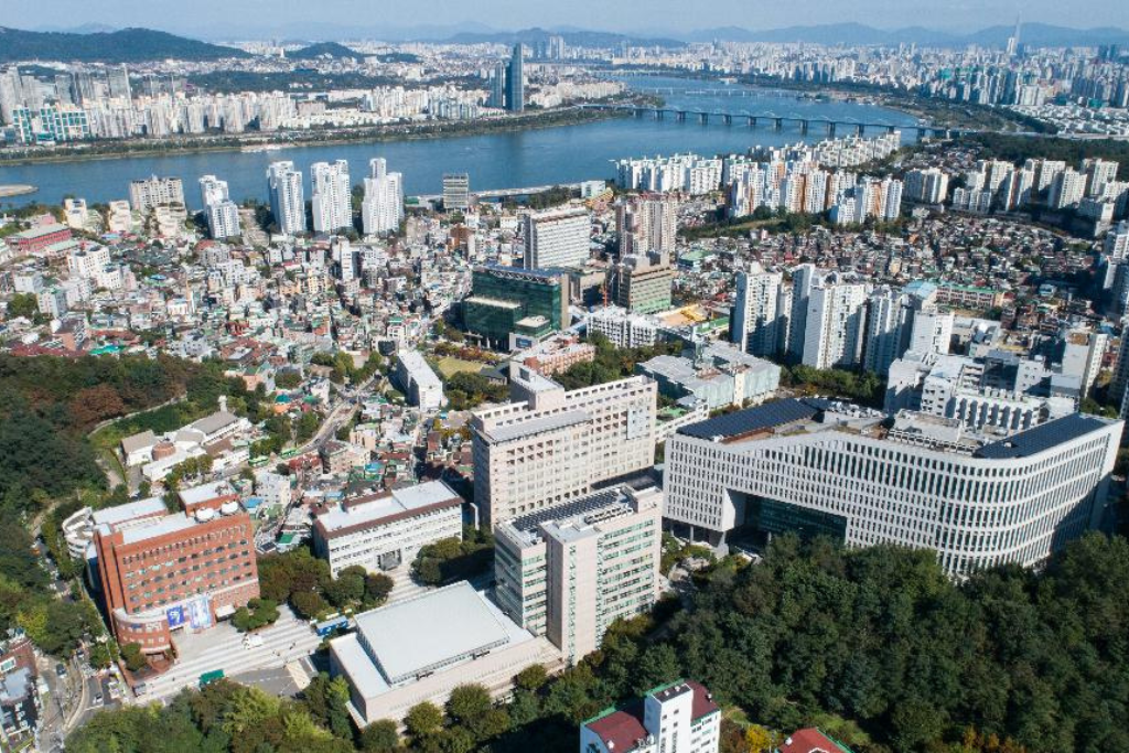 Toàn cảnh Đại học Chungang từ trên cao