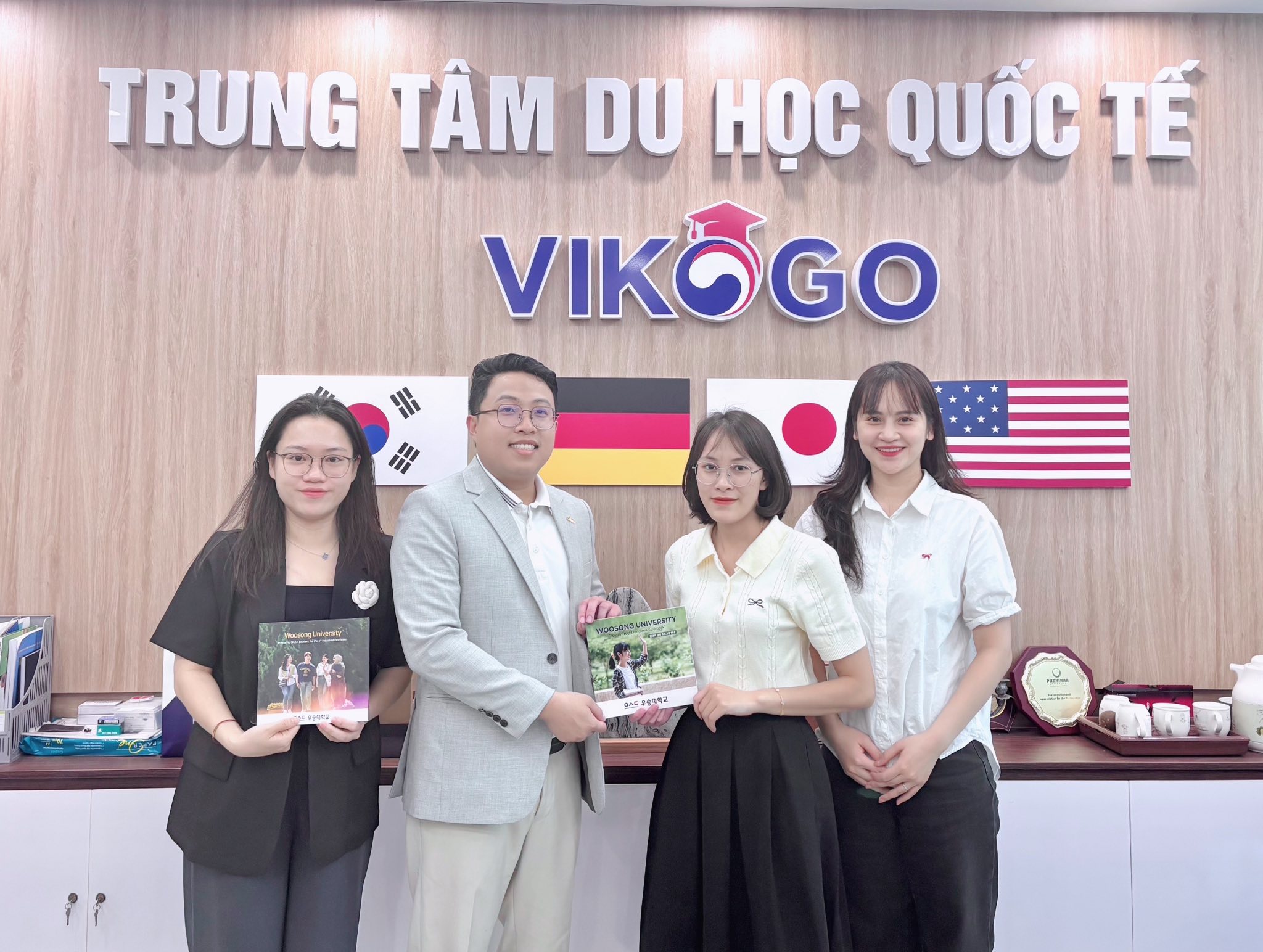 Vikogo gặp gỡ đại diện trường Đại học Woosong