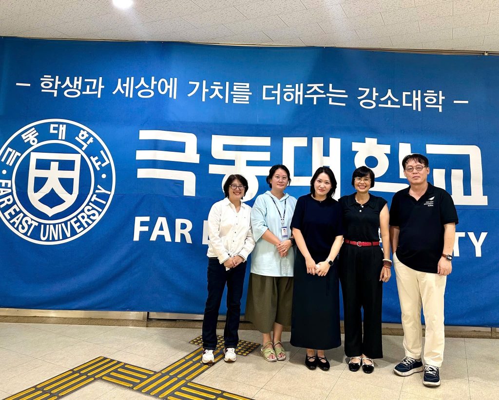 VIKOGO tới thăm Đại học Far East